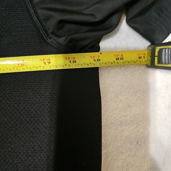 5.11 Tactical Cams Short Sleeve CCW Base Layer size xl - Picture 4 of 6